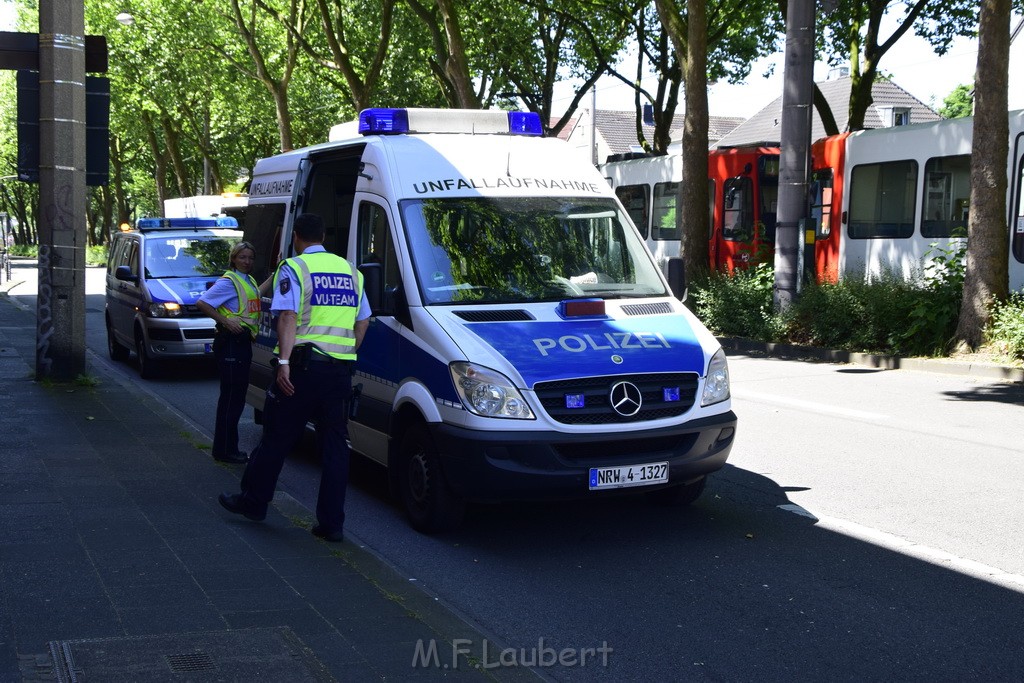 VU Roller KVB Bahn Koeln Luxemburgerstr Neuenhoefer Allee P092.JPG - Miklos Laubert